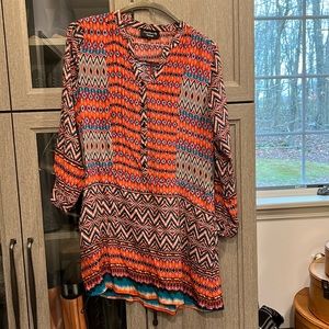 Tolani mixed briny, breezy material tunic, pockets